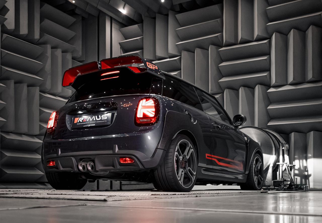 Mini史上最速モデル John Cooper Works Gp の専用マフラーがremusから登場 Webモーターマガジン 自動車情報サイト 新車 中古車 Carview