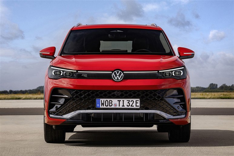 新型「RAV4」は本当にスキなしか？ ドイツの優等生「ティグアン」とスペック比較してみた