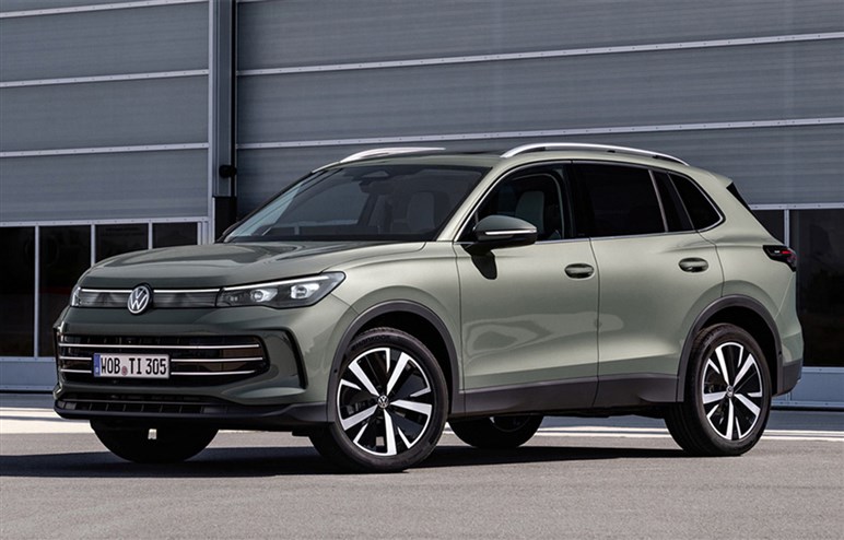 新型「RAV4」は本当にスキなしか？ ドイツの優等生「ティグアン」とスペック比較してみた