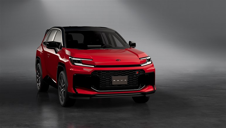 新型「RAV4」は本当にスキなしか？ ドイツの優等生「ティグアン」とスペック比較してみた