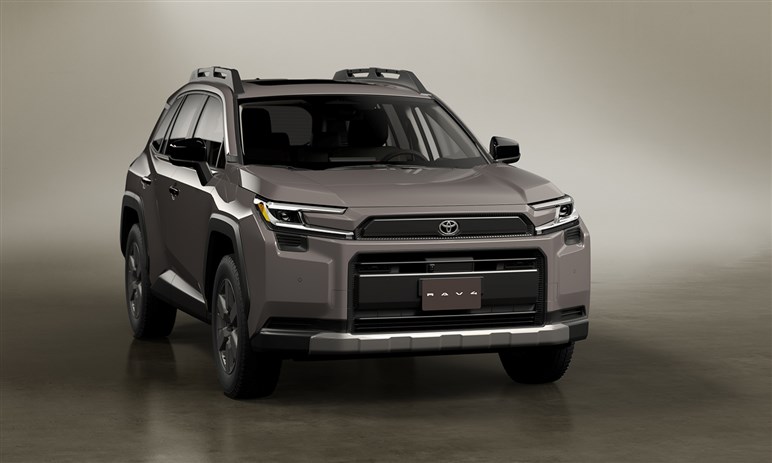 新型「RAV4」は本当にスキなしか？ ドイツの優等生「ティグアン」とスペック比較してみた