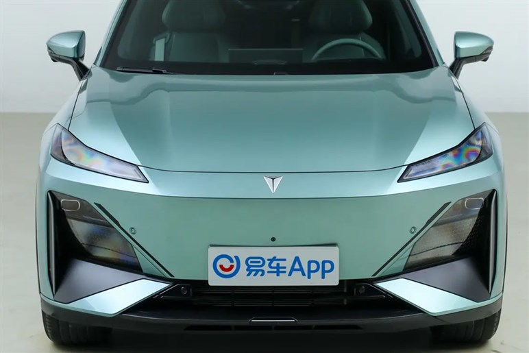 【2日で1万台受注】マツダ新型「EZ-60」のデザインは海外からも大絶賛。でも複雑な胸中な人が多いワケ