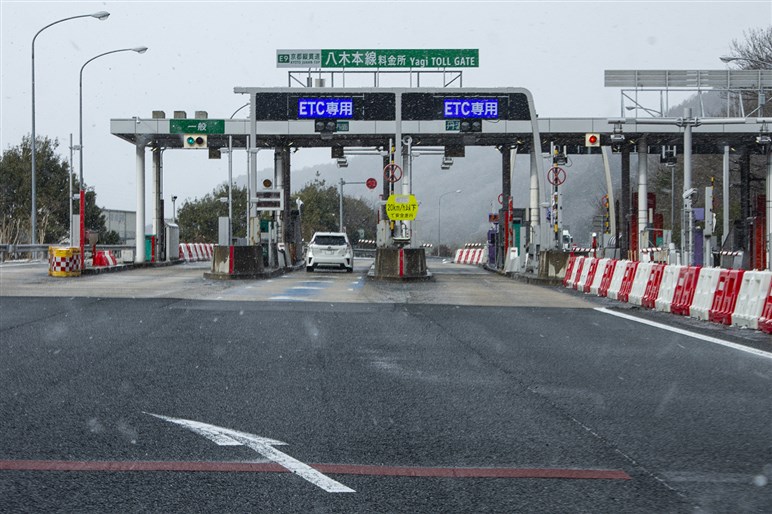 【要注意】高速道路の「深夜割引ルール」が改訂に。“時間内走行分のみ割引”に変わるなど、知らないと損する可能性も