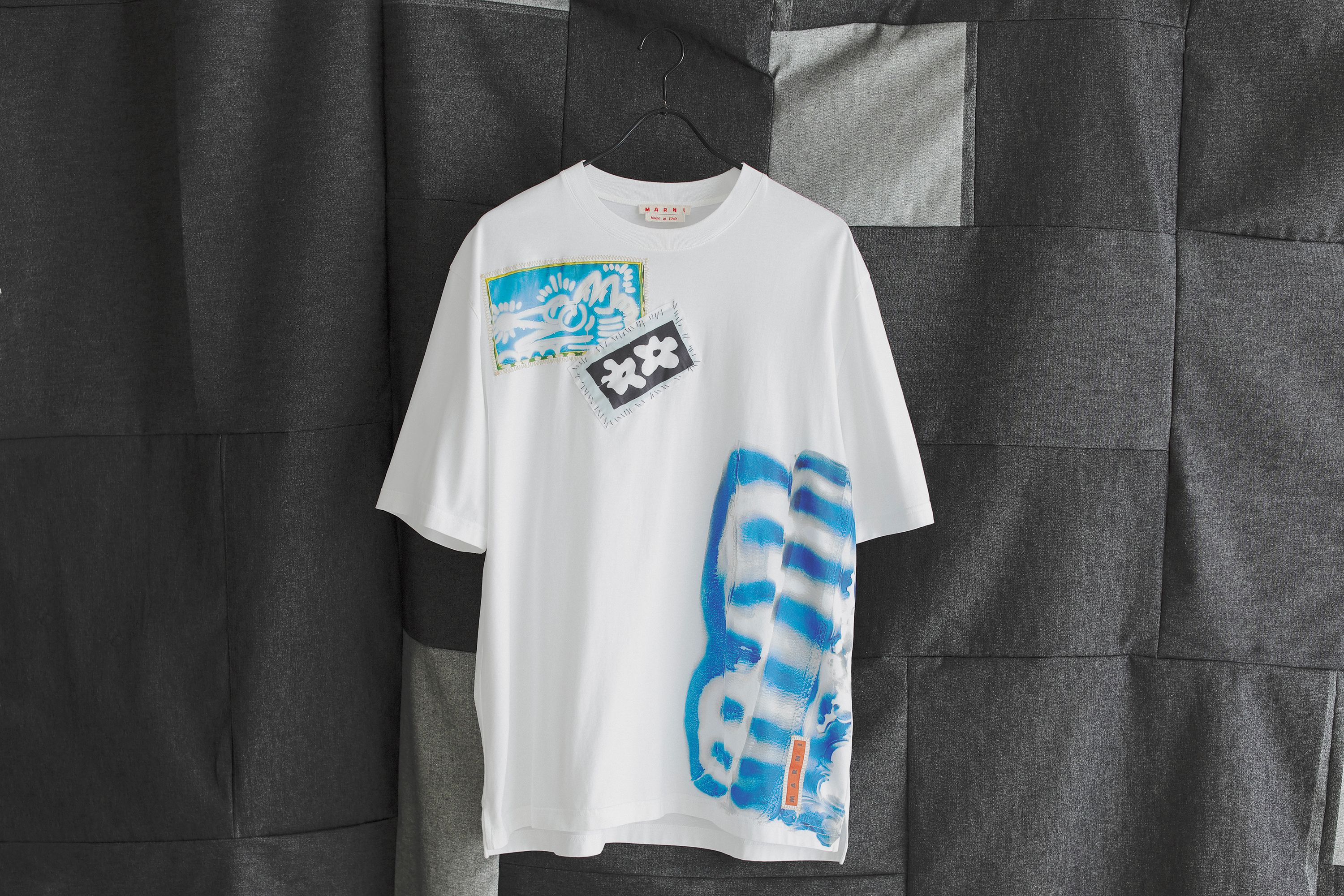 【2025新作】　マルニ　Tシャツ　ホワイト アートとモードが高次元で融合するマルニ──2025年夏のTシャツ