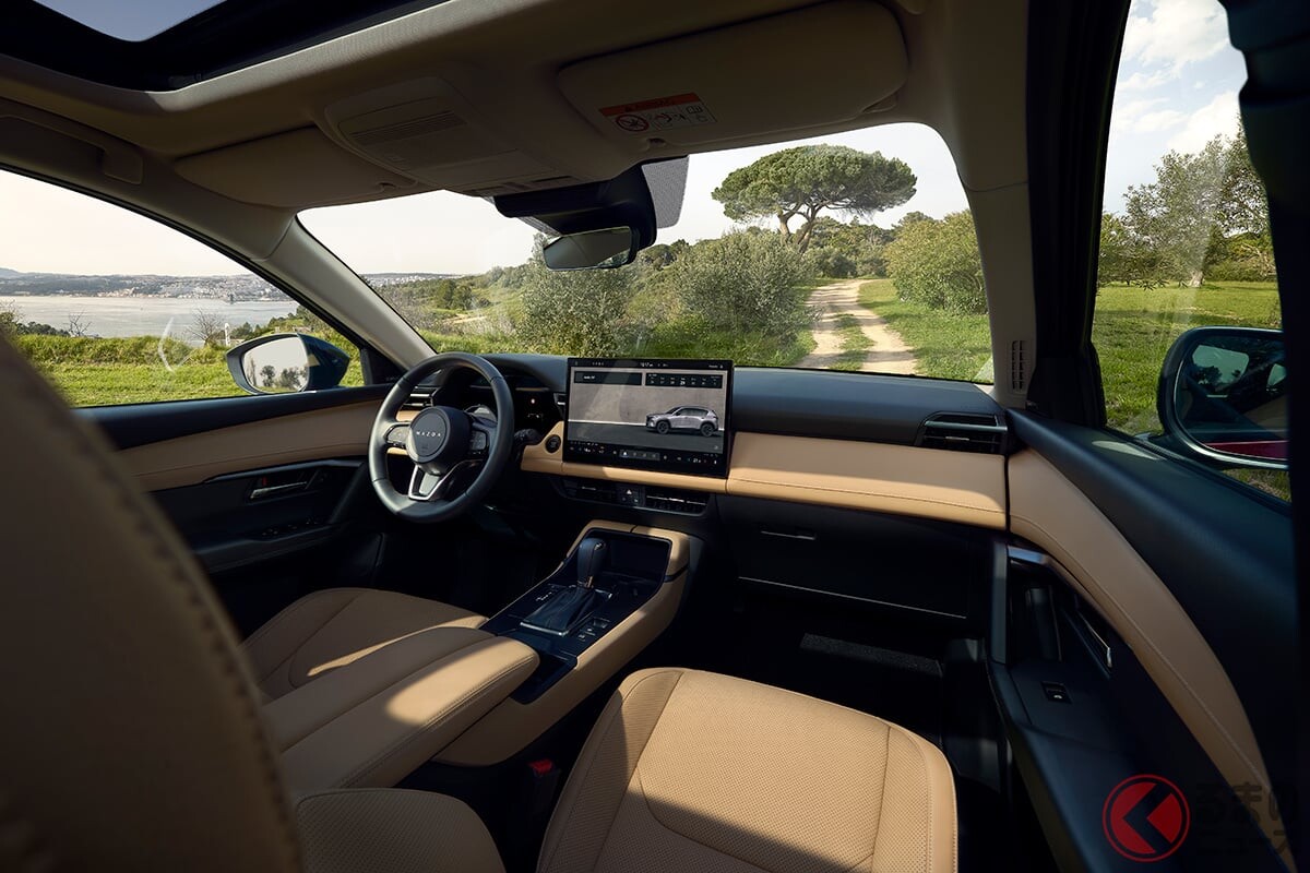 マツダの新型「クロスオーバーSUV」世界初公開！ 3代目に全面刷新！ 見た目＆中身は何が変わった？ 開発陣が「CX-5」の魅力語る