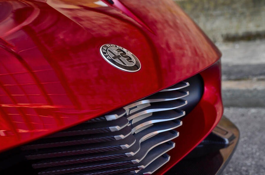 アルファ・ロメオ　2台目の新型スーパーカー、2026年発表へ　歴史的名車にインスパイアされた少量生産モデル