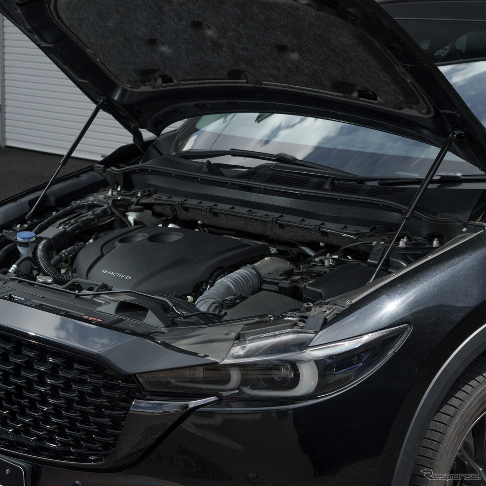 マツダ『CX-5/CX-8』のボンネットをラクラク開閉！「ボンネットダンパー」の予約販売が開始