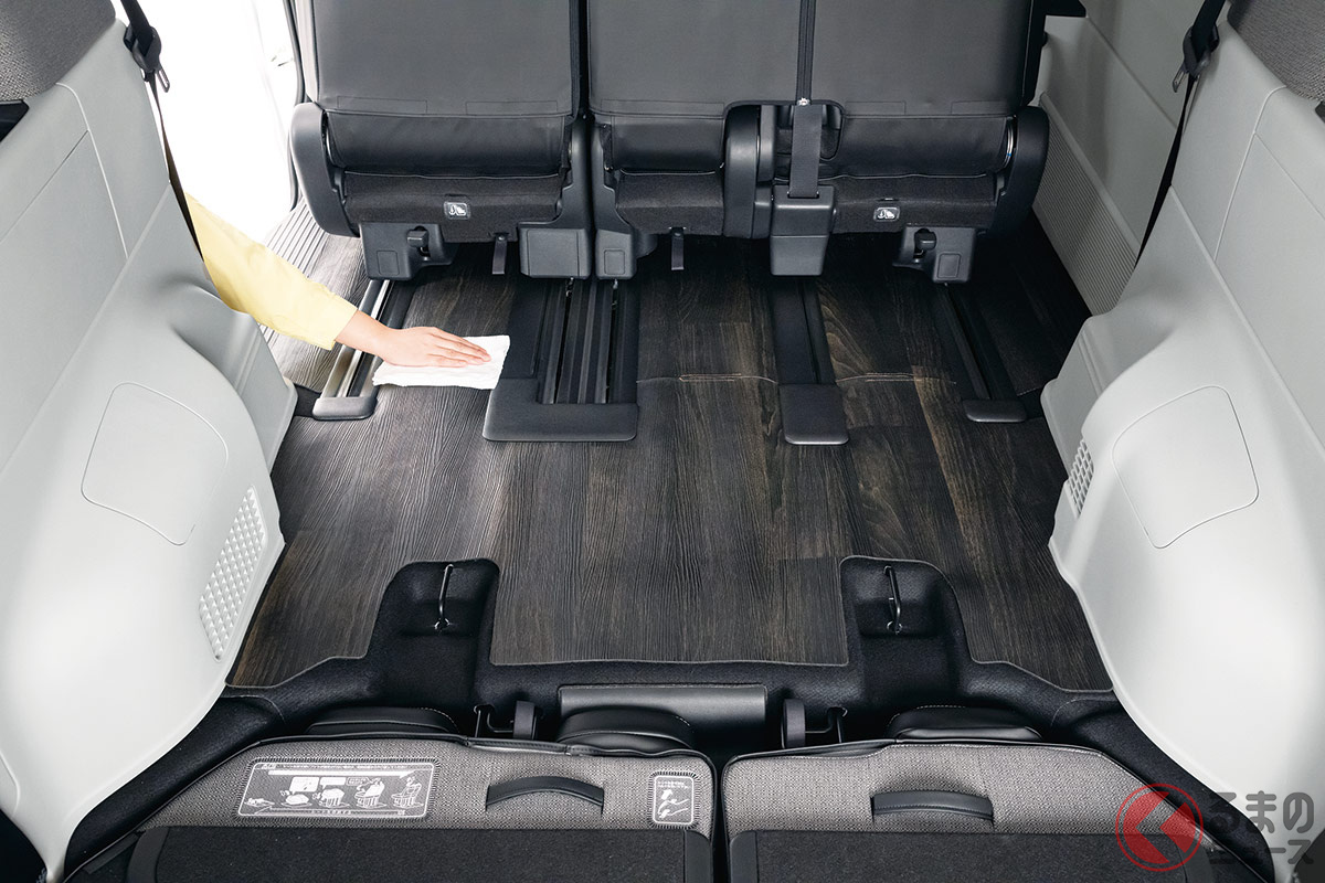 新車時の フロアマット 購入は今も定番 かつて定番オプションの装着率に変化ある ドアバイザーは需要で復活か くるまのニュース 自動車情報サイト 新車 中古車 Carview
