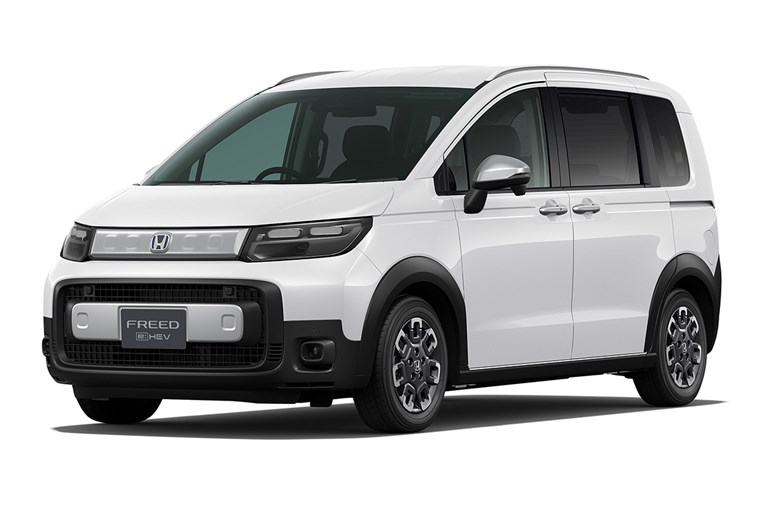 ホンダ「フリード」ガソリンモデル改良　価格改定で約10アップ、ハイブリッド車と同じ塗装を採用