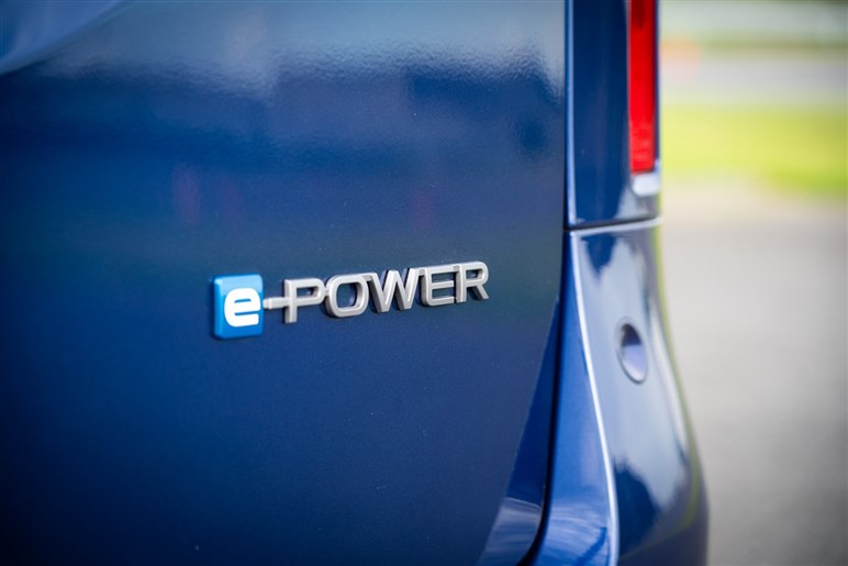 439万円でもお買い得!? 新型「セレナ オーテック・スポーツスペック」は上質さと走りのバランスが絶妙だった