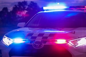 オーストラリア警察の「RAV4 ハイブリッド」が容疑者追跡テスト中に警告灯点灯…通常走行では問題なし