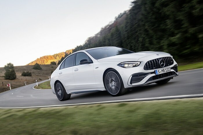 新型メルセデスAMG C 43 4マティック　欧州発表　2.0L直4ハイブリッドで408馬力