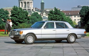 大排気量エンジンを積んだクルマ　20選　パワーとロマンの追求、極めつけは「27.0L」？