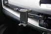 安心して使えるシンプル・スマホホルダーのニューカマーをピックアップ！［特選カーアクセサリー名鑑］