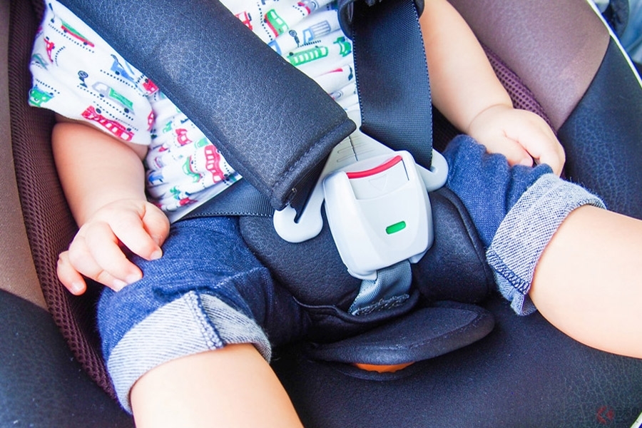 子どもの成長によって親は運転の仕方変える？ 実はクルマの乗車中の死亡率が高い！ 世の親が気にするコトとは