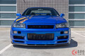 まさかのF1王者ハミルトンが「わナンバー」の日産「スカイラインGT-R」をSNS投稿、なぜ？ ノーマル仕様じゃないR34の正体とは