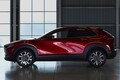 話題の新型SUV「CX-30」初公開も「違いがわからない」 マツダの変わらぬデザインに賛否