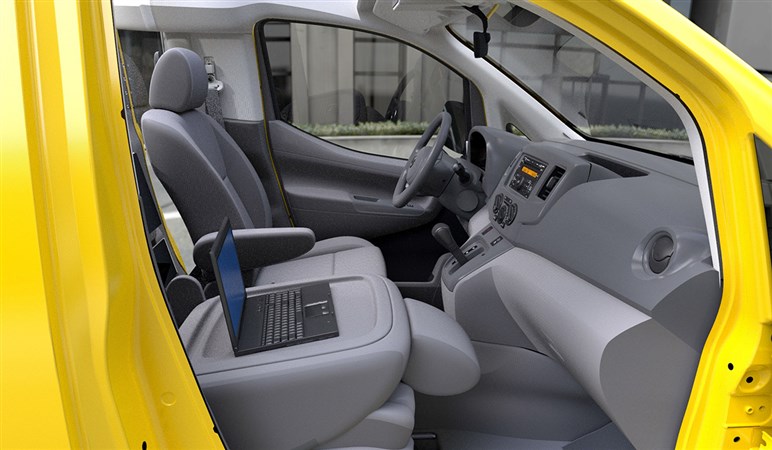 【頓挫した夢】日産「NV200」はなぜNYタクシーの主役になれなかったのか？ 今やトヨタ「RAV4」が“イエローキャブ”の定番に
