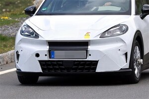 【見た目はちびポルシェ？】VW系の新ブランド“クプラ”が放つ新型BEV「ラヴァル」の実車を初スクープ