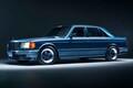 落札価格などすべて極秘！シール ドロップ オークションに出品された特別なメルセデス・ベンツ「500SEL 5.0 AMG ブルーベリー」