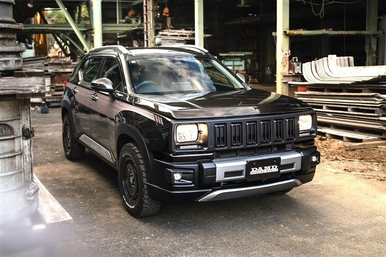 【これはアリ？】ホンダ「WR-V」を“ジープ チェロキー風スタイル”に大変身。このキットはおいくら？