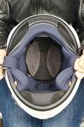 アライヘルメット「アストロGX」をインプレ｜ツーリングライダーへ向けた最新フルフェイス【新製品レビュー】