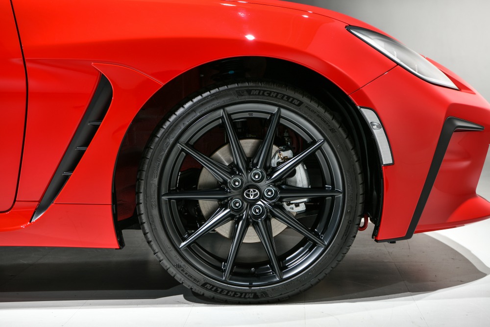 世界初披露 新型トヨタ86 Gr86 に改名 排気量2 4lに拡大 Autocar Japan 自動車情報サイト 新車 中古車 Carview