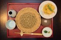 YOSHIROTTENの「蕎麦屋で会いましょう」 vol.3 ──対談相手は、ギャラリストの南塚真史