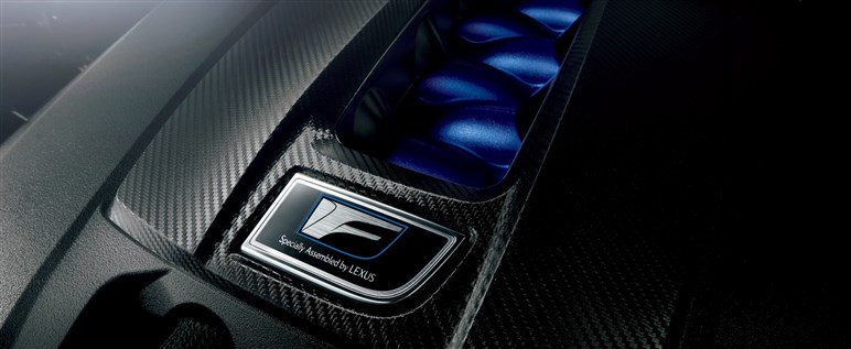 【レクサス「RC」生産終了】“ファイナル・エディション”発売。「RC F」はエンジンもスペシャル…666万円から