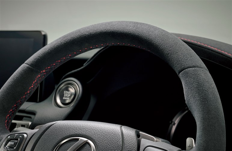 【レクサス「RC」生産終了】“ファイナル・エディション”発売。「RC F」はエンジンもスペシャル…666万円から