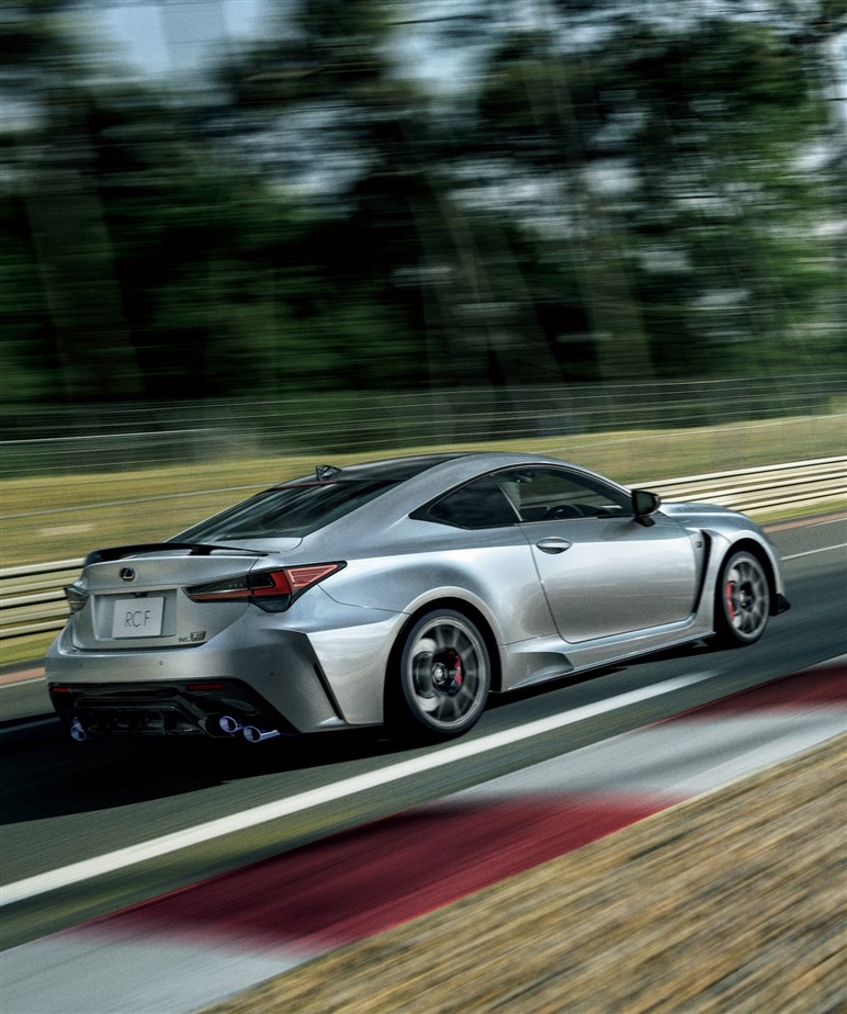 【レクサス「RC」生産終了】“ファイナル・エディション”発売。「RC F」はエンジンもスペシャル…666万円から
