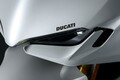 ドゥカティが新型車「スーパースポーツ950」を発表！ パニガーレ・ルックと最新電子制御デバイスで、先代モデルから魅力的にアップデート【2021速報】