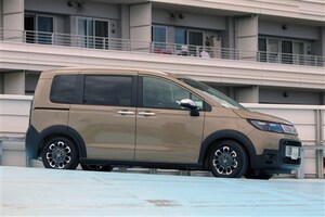 新型「フリード」の最強グレードはe:HEV エアー。ダークホースはまさかの福祉車両！ の理由