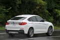 BMW X4試乗。フットワークの28iか、直6の35iか…