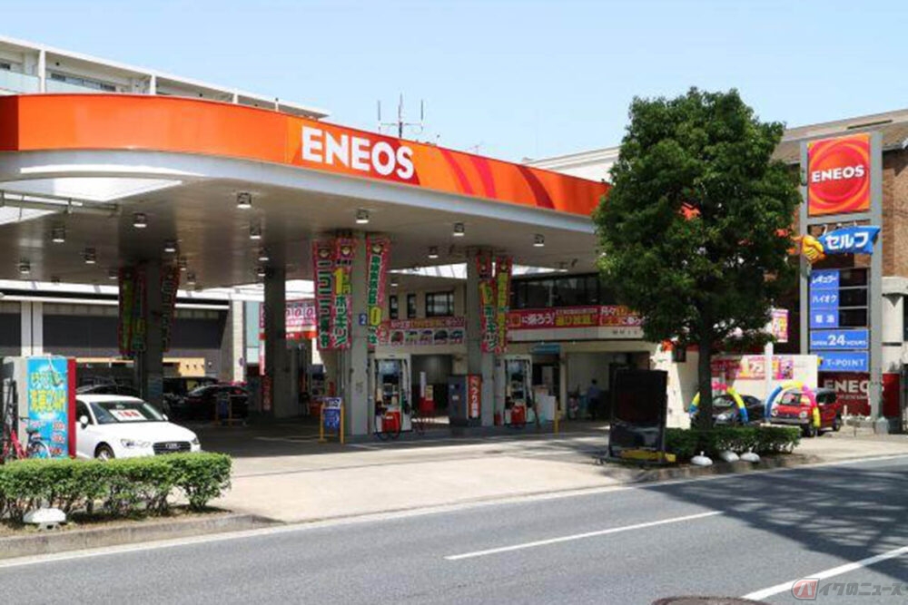 日本唯一のガソリンスタンドビジネスモデル ガソリンに頼らないガソリンスタンド が年間利益1億円を突破 バイクのニュース 自動車情報サイト 新車 中古車 Carview