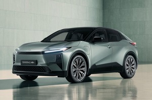トヨタ新型『C-HR＋』英国発売　走る楽しさを重視したEV、航続距離600km　約715万円から