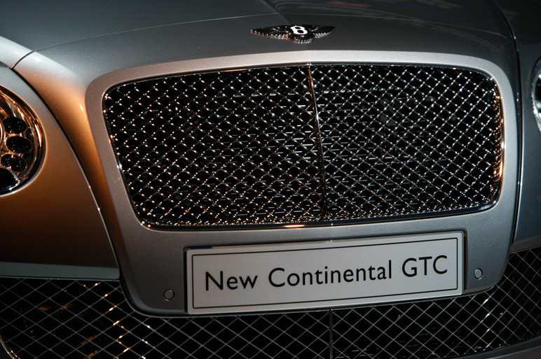 コンチネンタルGT V8 世界に先駆け初公開