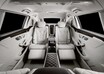 メルセデス・マイバッハ　新型高級SUVの発表を予告　GLSベースか