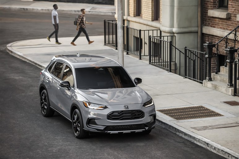 前年上半期599％増に「ハリアー／RAV4」も絶句。“個性派”ホンダ「ZR-V」人気の理由