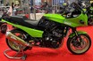カワサキ「Z900RS CAFE」を往年の「GPZ900R」スタイルへ！ ドレミコレクションが外装キットの市販モデル最終型・装着車両を公開