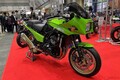 カワサキ「Z900RS CAFE」を往年の「GPZ900R」スタイルへ！ ドレミコレクションが外装キットの市販モデル最終型・装着車両を公開