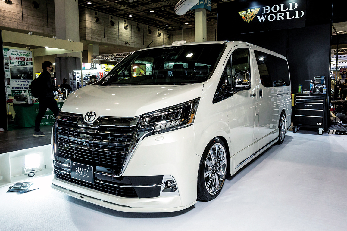 アル ヴァルが可愛く見える トヨタ グランエースの ドヤ感全開 衝撃カスタムモデル Auto Messe Web 自動車情報サイト 新車 中古車 Carview