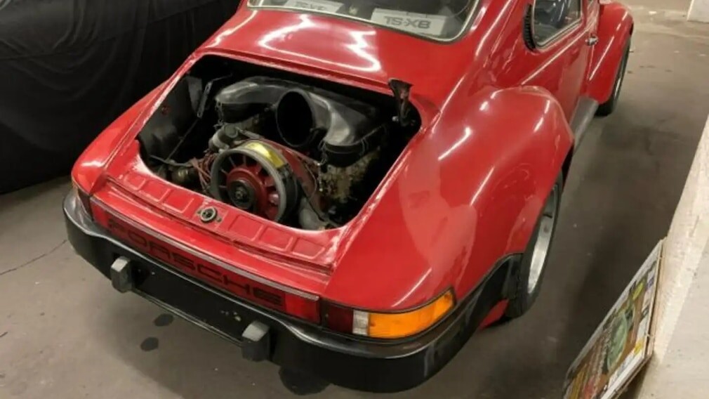 【究極の選択？】VWビートルかポルシェ911か？難しい選択だが、この1台なら、両方の夢を叶えられる　その理由とは？