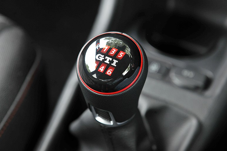 up! GTIにはクルマ好きが一度は知るべき日本車にない別世界がある