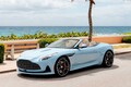 トロピカルなアストンマーティン「DB12 ヴォランテ パームビーチエディション」を発表！ パームビーチをイメージした装飾が細部にまで施す