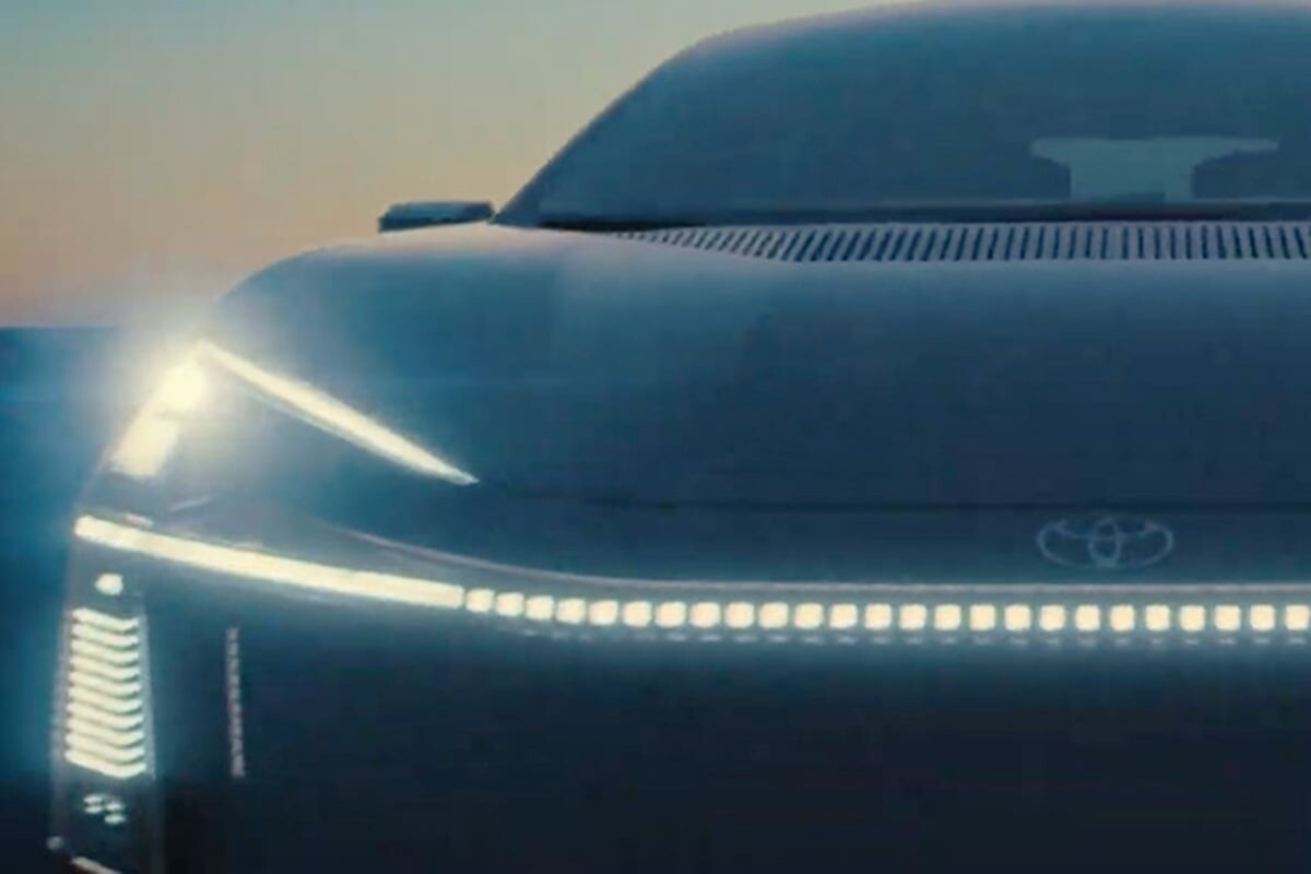 トヨタが「カローラ」「センチュリークーペ」「LS 6輪ミニバン」同時にお披露目!? 新プロジェクトの情報量多すぎ！ 5つのブランド、豊田会長が語る！