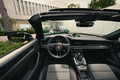 1972年の「911タルガ」をポルシェが本気レストア！　新車の限定モデルも登場！　ポルシェデザイン50周年をつなぐ「今」と「昔」