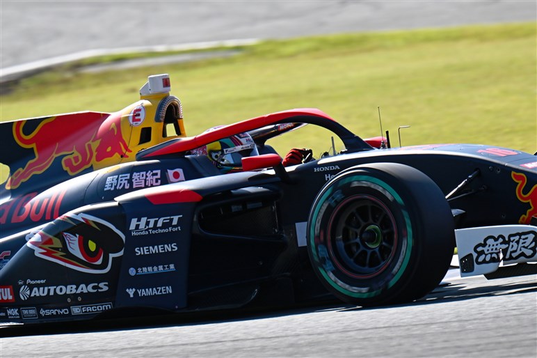 白熱の王座争い!! 国内二大レースのSUPER GTとSF、最終盤の見どころと観戦時のポイントを解説