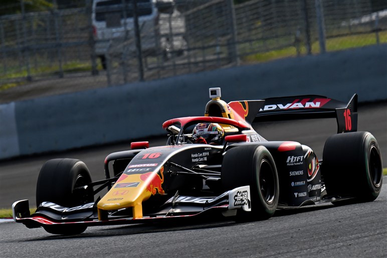 白熱の王座争い!! 国内二大レースのSUPER GTとSF、最終盤の見どころと観戦時のポイントを解説