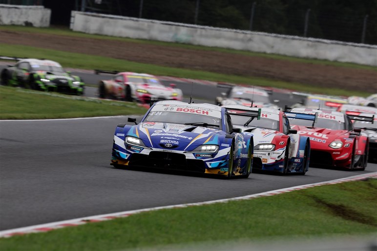 白熱の王座争い!! 国内二大レースのSUPER GTとSF、最終盤の見どころと観戦時のポイントを解説